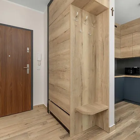 Apartman Modern With Parking And Balcony By Renters Sosnowiec