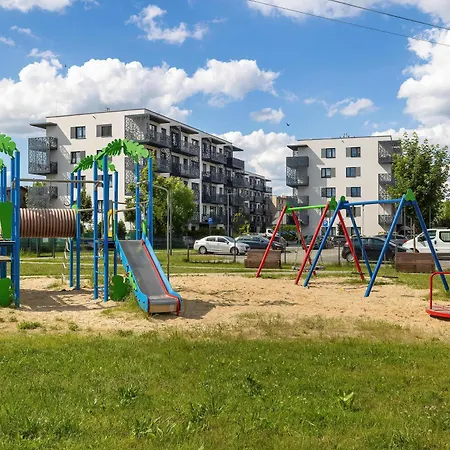 Modern With Parking And Balcony By Renters *